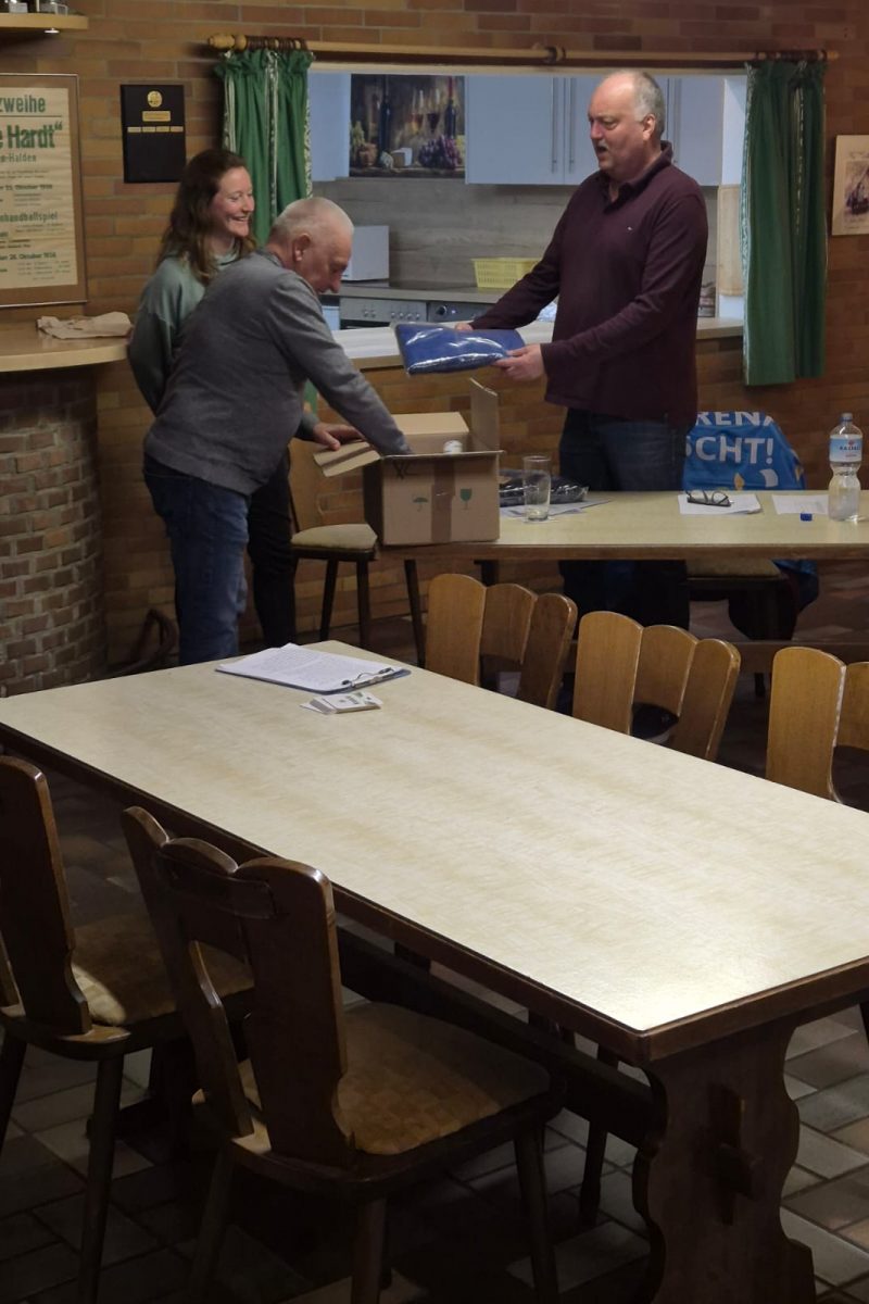 2f7b53a8-e43c-4f8e-beb9-2ca28903fb3e